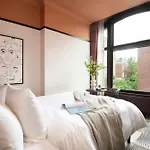 호텔 Jan Luyken 4*